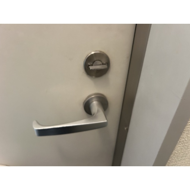 白石ビル307号室 玄関