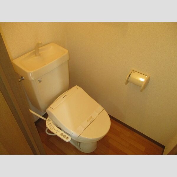 ハイランド　C トイレ