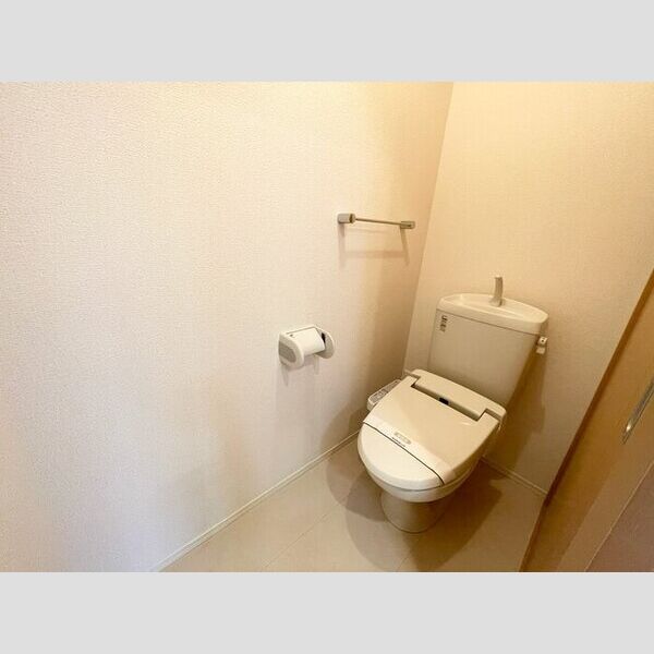 メゾン・ド・シャテーヌ 温水洗浄便座