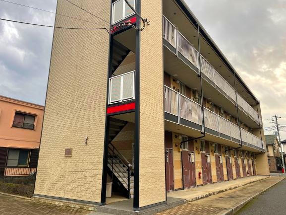 レオパレスファミリア204号室 寝室