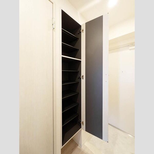 Alivis本郷三丁目401号室 リビング