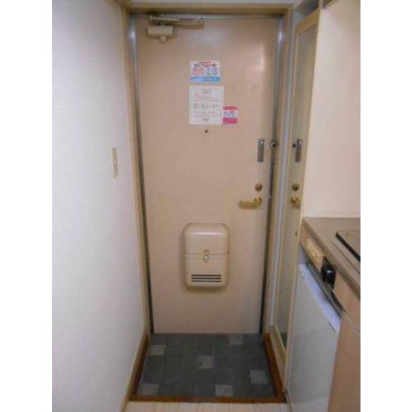 ジュネパレス市川第24-A0102号室 玄関