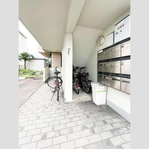 クレスト光が丘 駐輪場