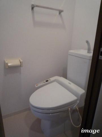 ガラ・ステージ目白台 ゆったりとした空間のトイレです
