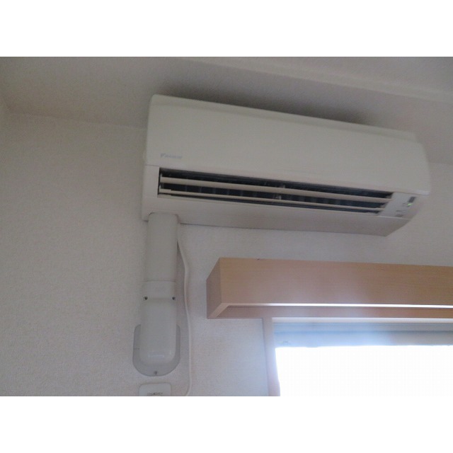 ロイヤルヒルズ浦和0104号室 エアコン