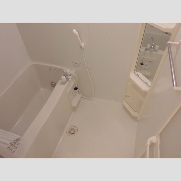 グランフィールド松江Ⅱ201号室 浴室