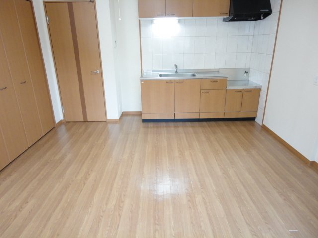 コンフォース202号室 トイレ戸棚