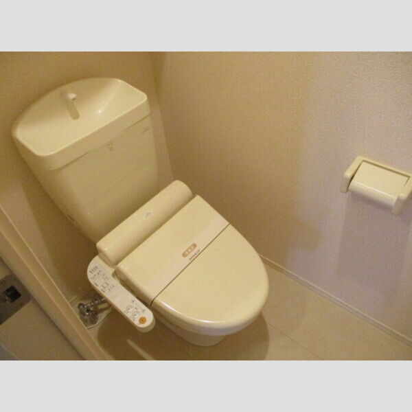 サニーフォレスト　B棟B303号室 温水洗浄暖房便座