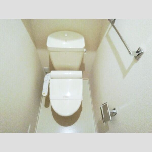 ベルツリー上川原201号室 温水洗浄暖房便座