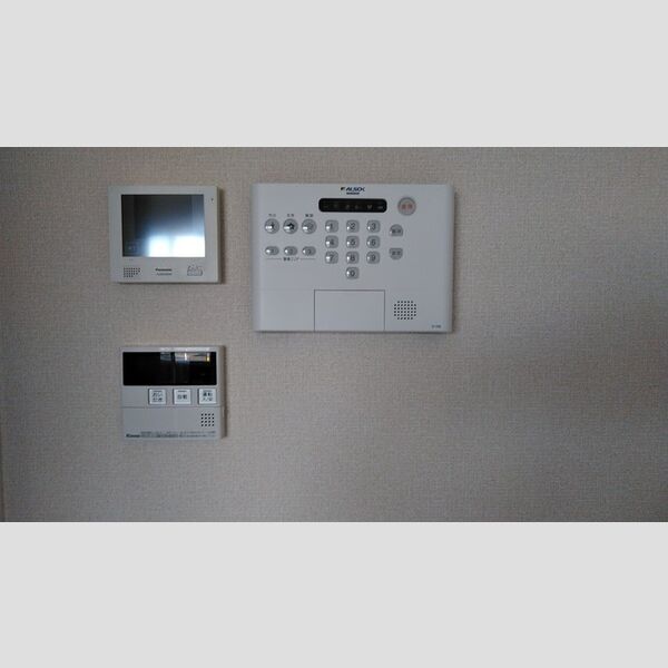 フォレスター ALSOK・給湯器・TVモニターホン