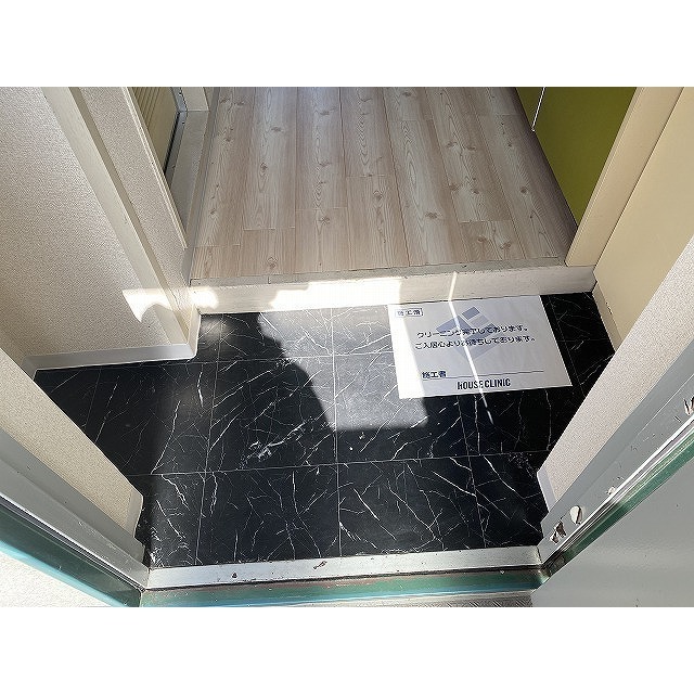 ハイタウン横浜東0406号室 玄関