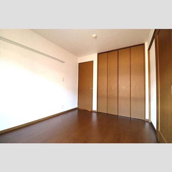 スクエアガーデン　B102号室 洋室6帖