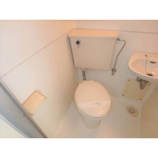 タッシ国立 トイレ