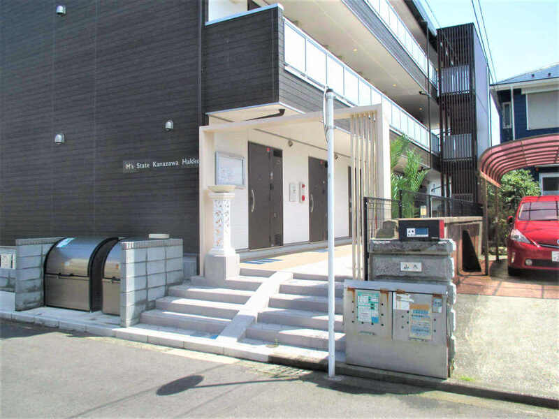 エムズステート金沢八景3階 エントランス