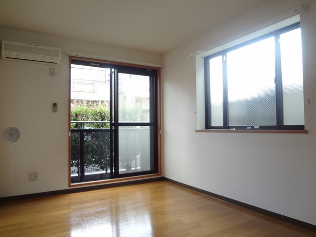 グレース吉岡0205号室 洋室1