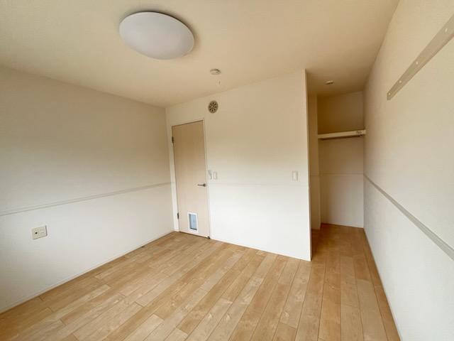 クー・プレゾン 洋室