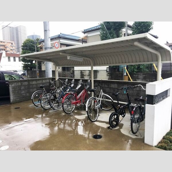 リヴィエール 駐輪場