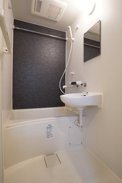 マーベラス鶯谷1階 お風呂