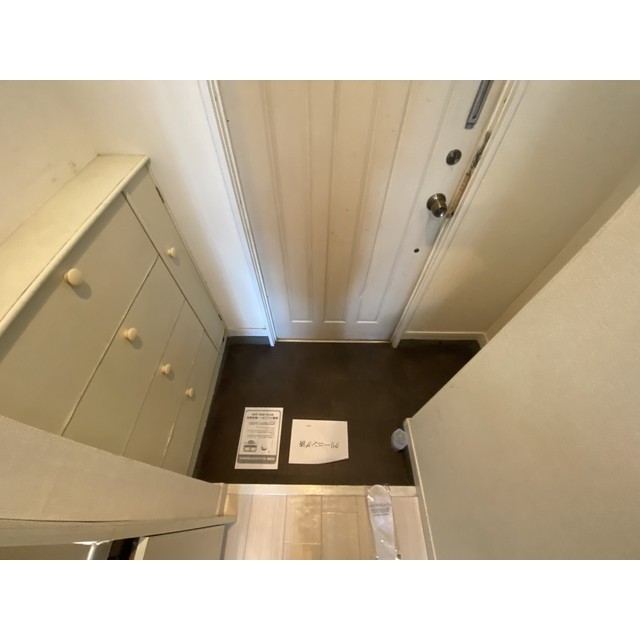 シャトーロマネ103号室 玄関