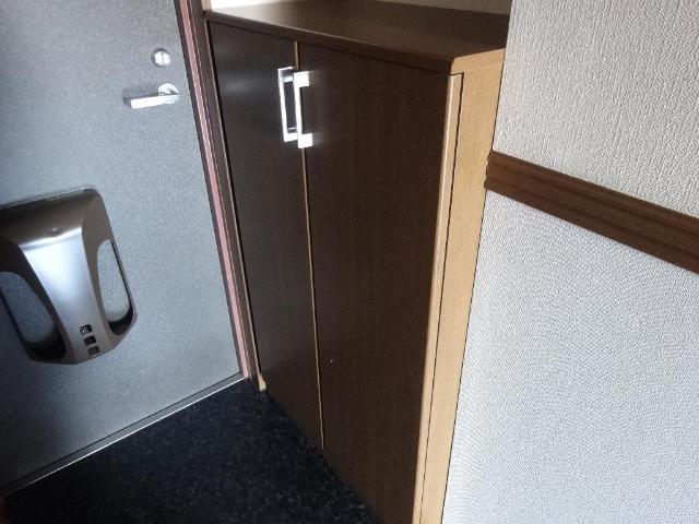 グレイスヴィラ　Ｓ．Ｔ． 下足箱（下段）