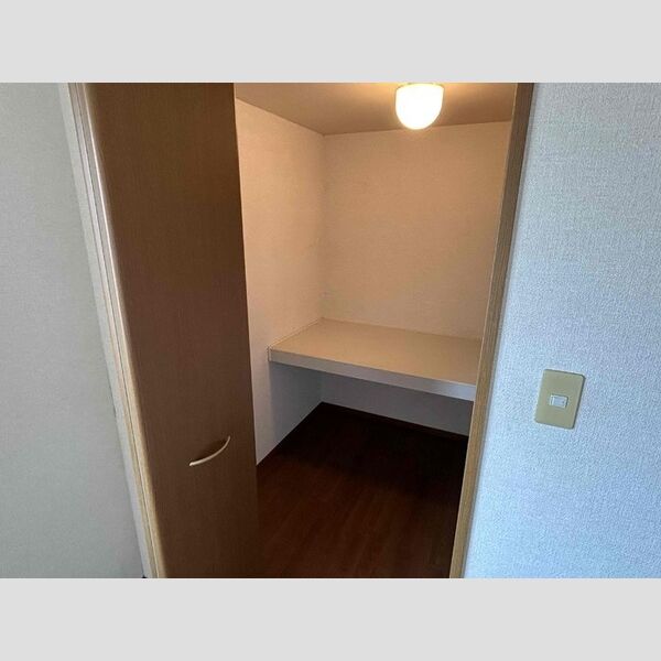 ラテル・コート並木　ABCD ウォークインクローゼット