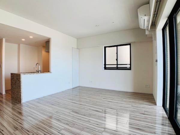 イニシアイオ西麻布11階 リビング