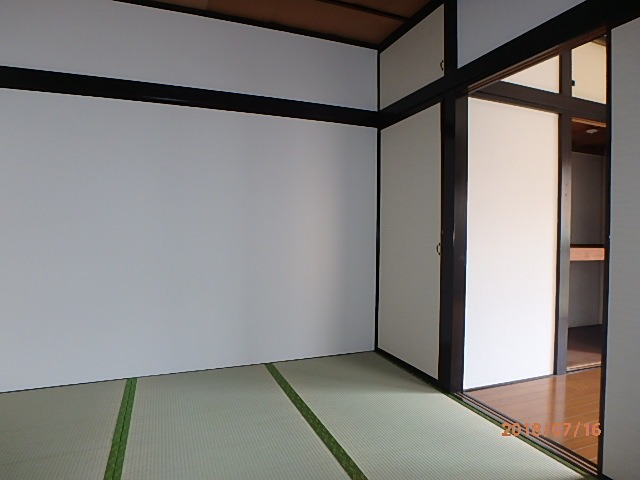 ハウスかごや1階 内観