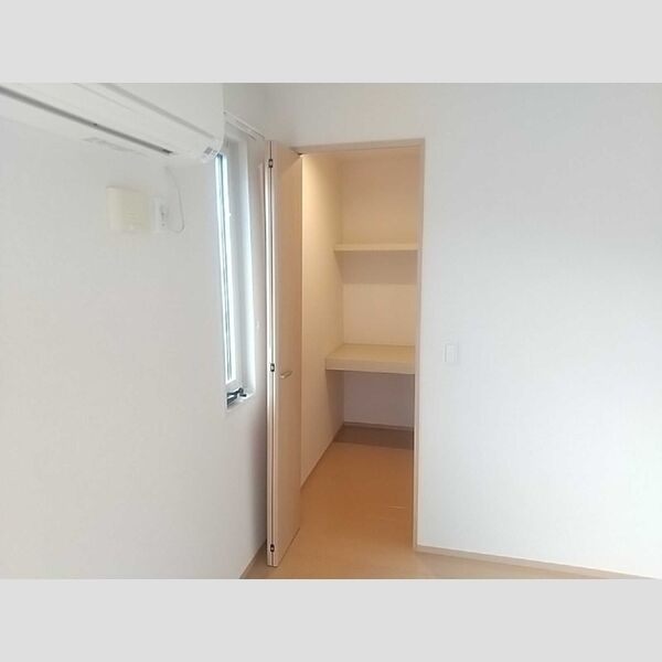 フロース ウォークインクローゼット