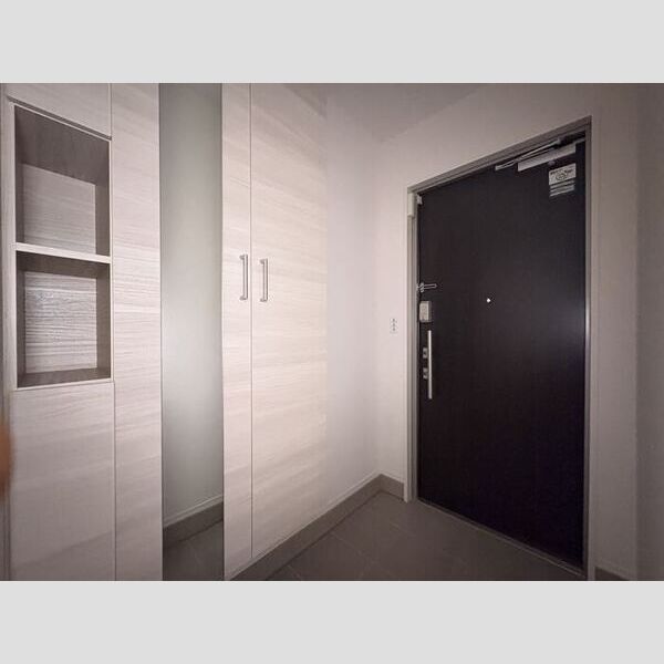 セレスティア東向島 玄関