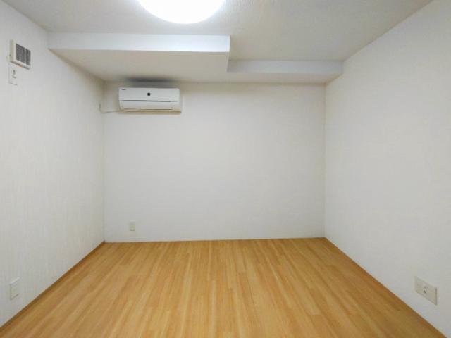 プラチナフォルム蒲田1階 寝室