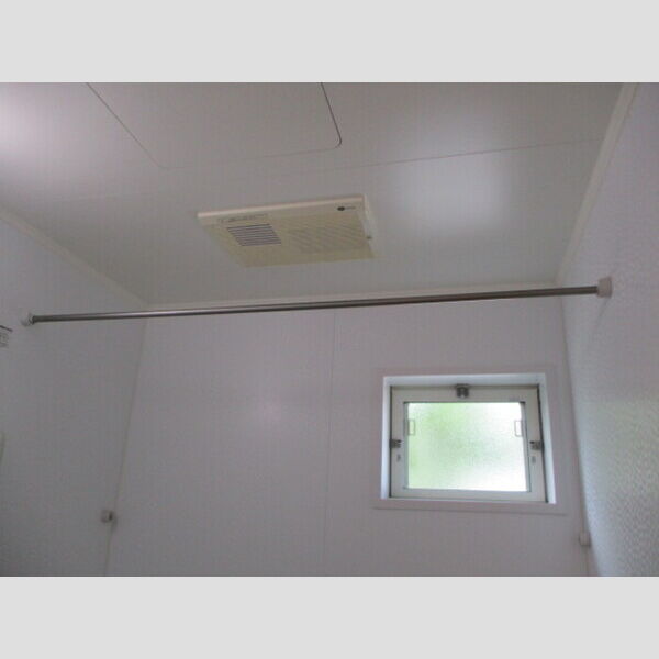 リビングタウン南花島　C102号室 浴室換気乾燥機