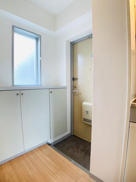 大井町タウンハウス5階 玄関