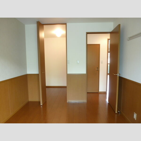 ジャーマンアイリス　Ⅱ102号室 収納