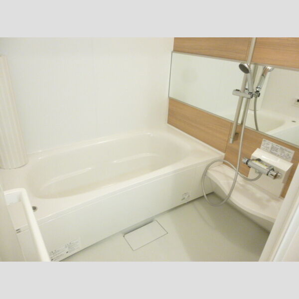 グランドソレイユ103号室 お風呂