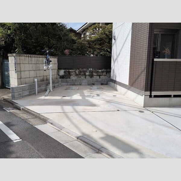 アヴァンス豊島　B 駐車場