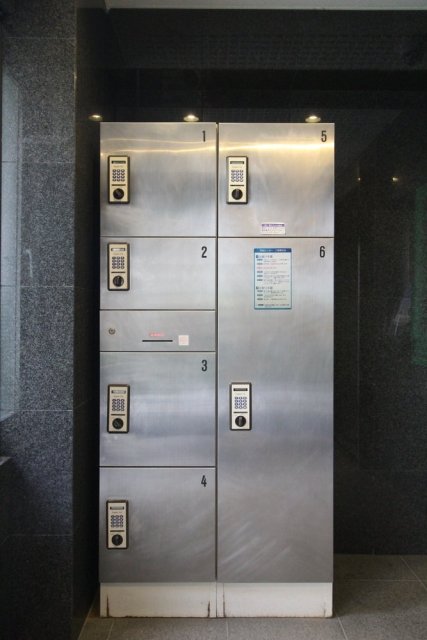 パレ・ドール九段下6階 宅配BOX