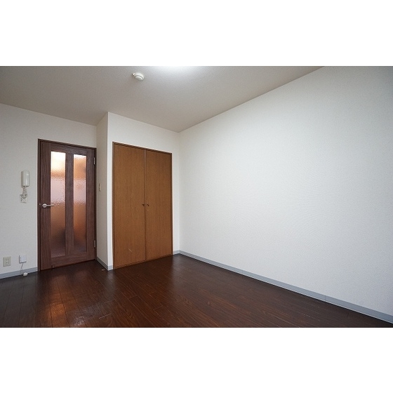 アーバンフォーレスト 洋室