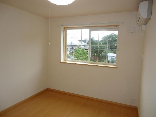 ユニバーサイド00202号室 洋室