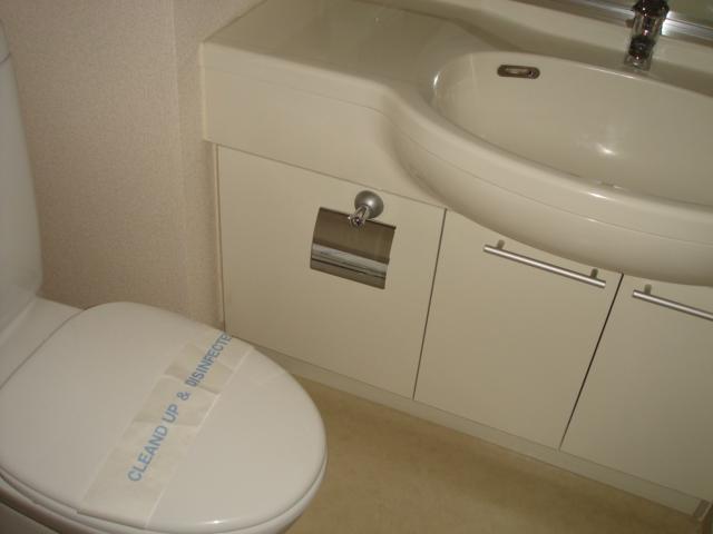 レジディア神田岩本町9階 トイレ