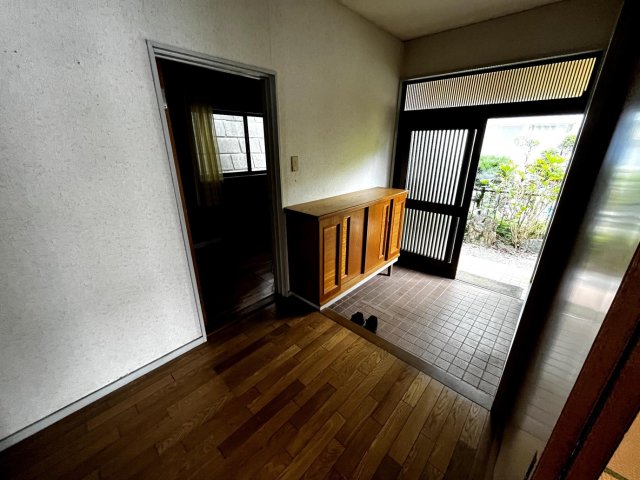 千葉市誉田町戸建て 玄関