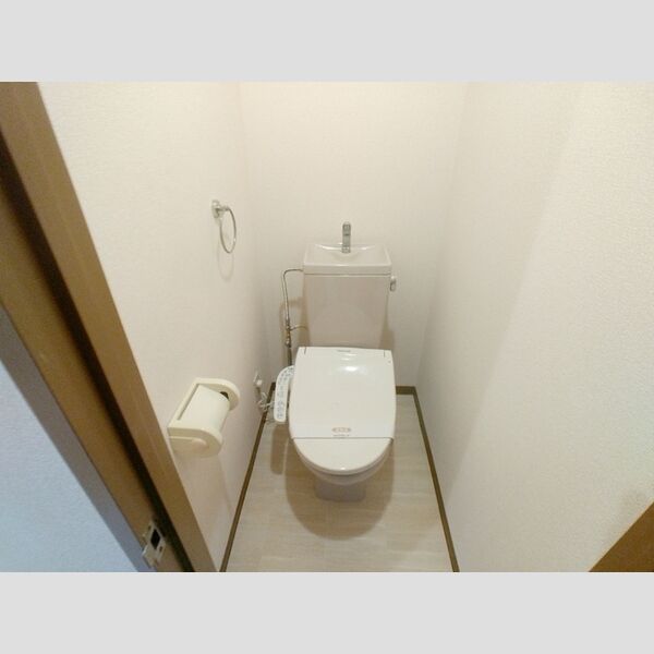 サンルミエール205号室 トイレ