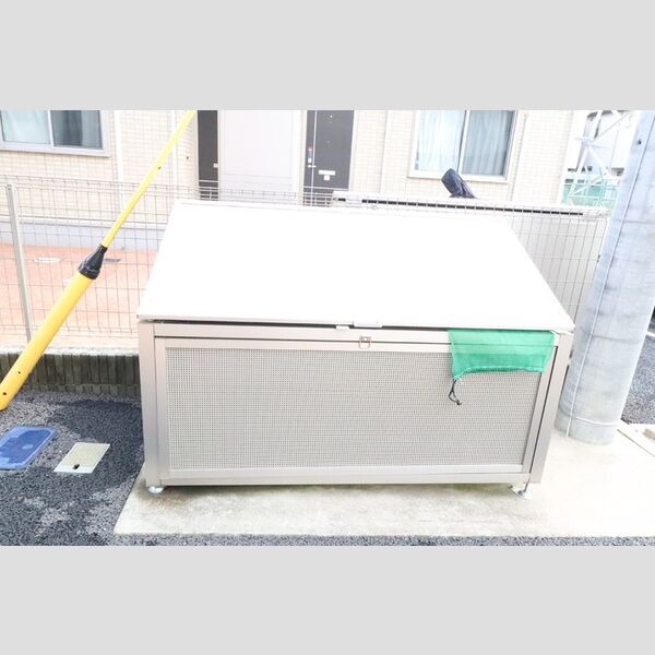 ファンディーナ302号室 ゴミ置き場