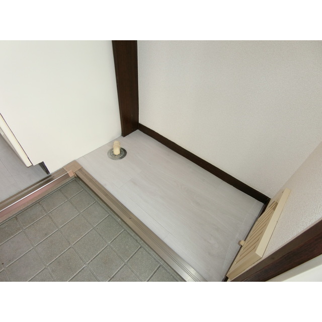 メゾンポンムＡ107号室 同建物別部屋の参考画像