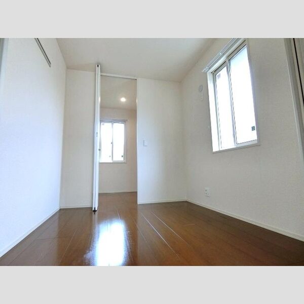 ウィステリア湘南102号室 洋室(3.75帖)