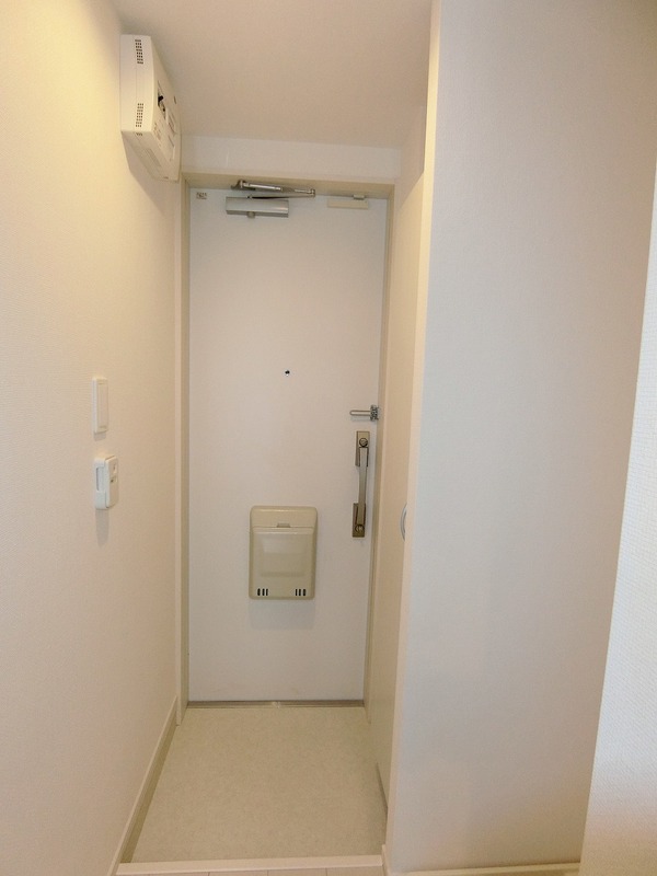 リブリ・サンヴィレッジ27 玄関