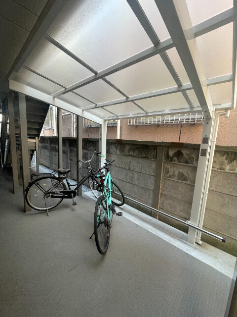 AXIA蓮根1階 エントランス