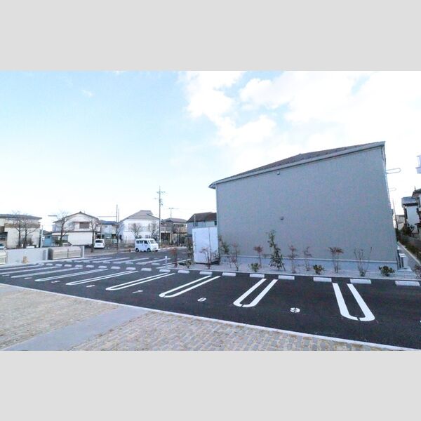 Camelot　A棟205号室 駐車場
