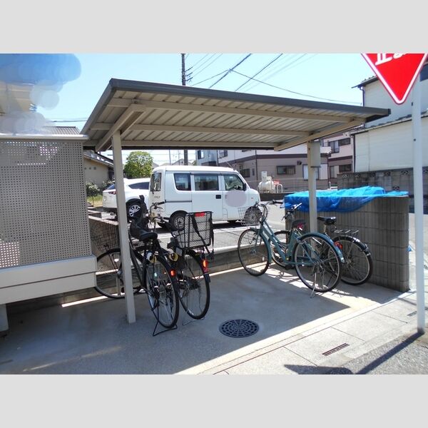 レセンテ中央 駐輪場