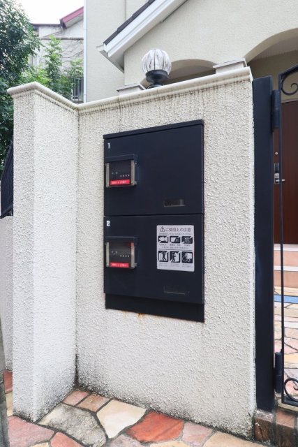 メゾンオルテ1階 宅配BOX