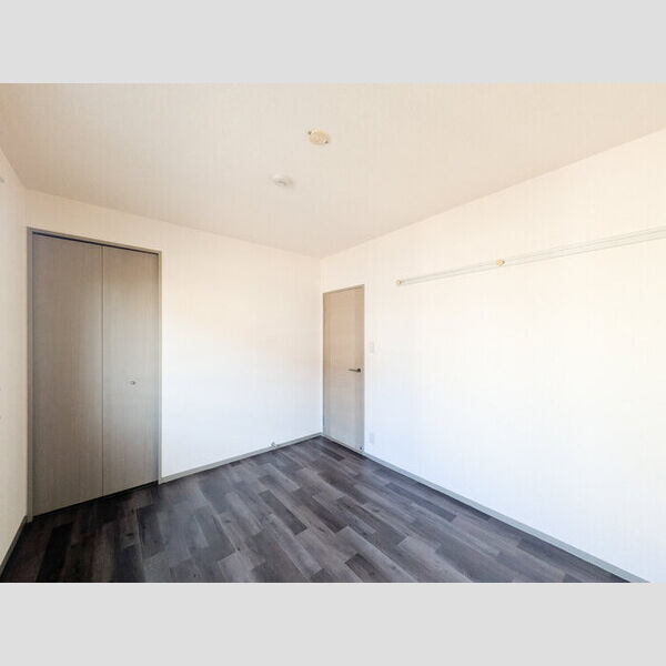 プリムヴェール　弐番館205号室 洋室